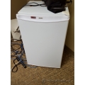 Kenmore White Compact Bar Beverage Fridge Refrigerator